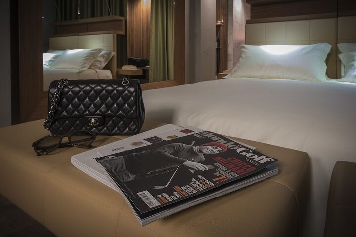 Room 4 of 39