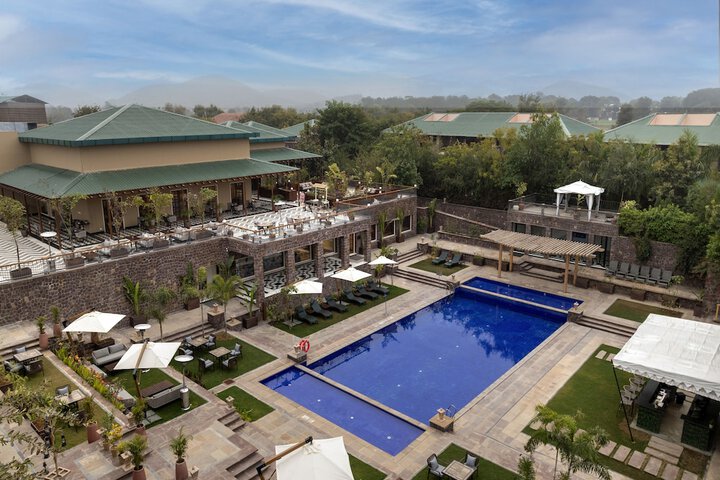 Pool 42 of 71