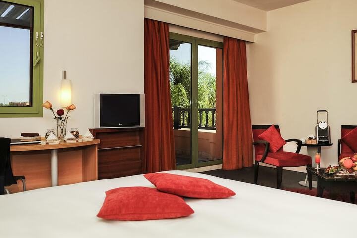 Room 25 of 111