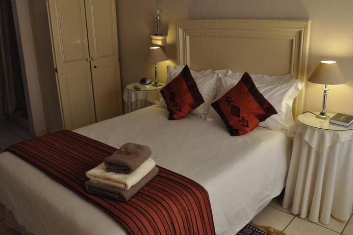 Room 18 of 37