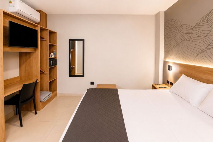 Room 21 of 72