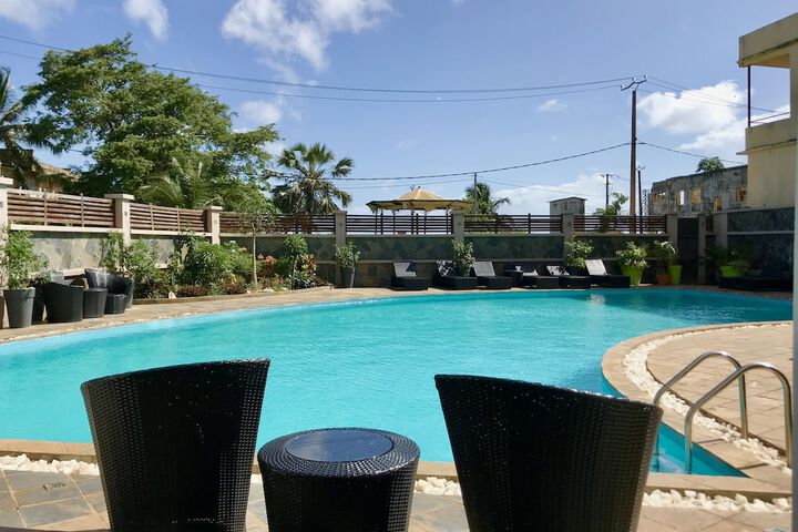 Pool 67 of 90