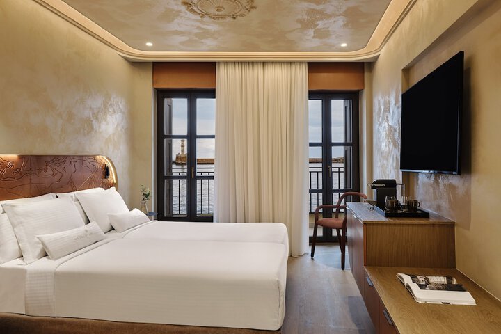 Room 2 of 24