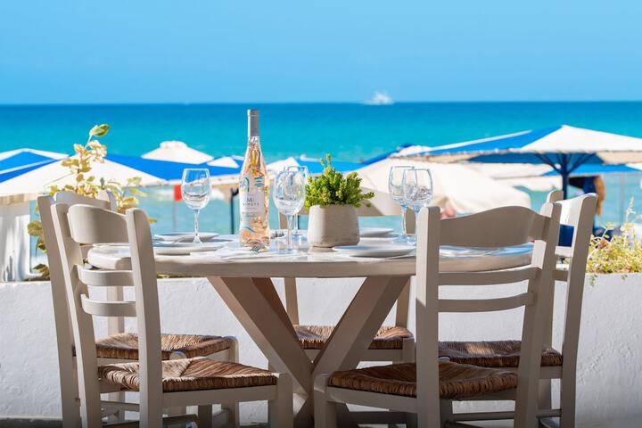 Dining 60 of 72