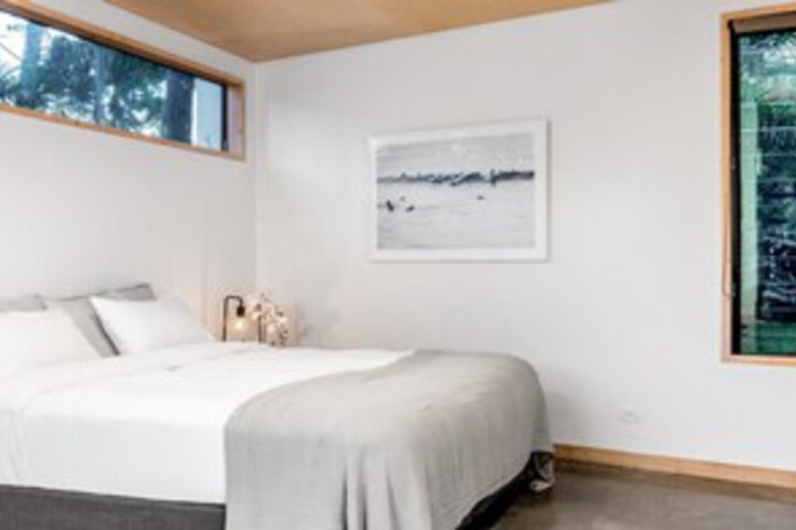 Room 10 of 60