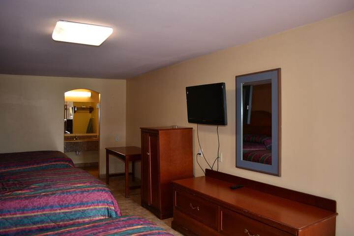 Room 13 of 30