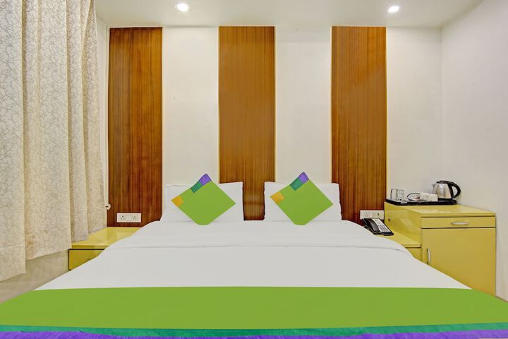 Room 10 of 38