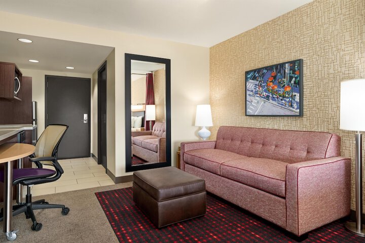 Room 18 of 37