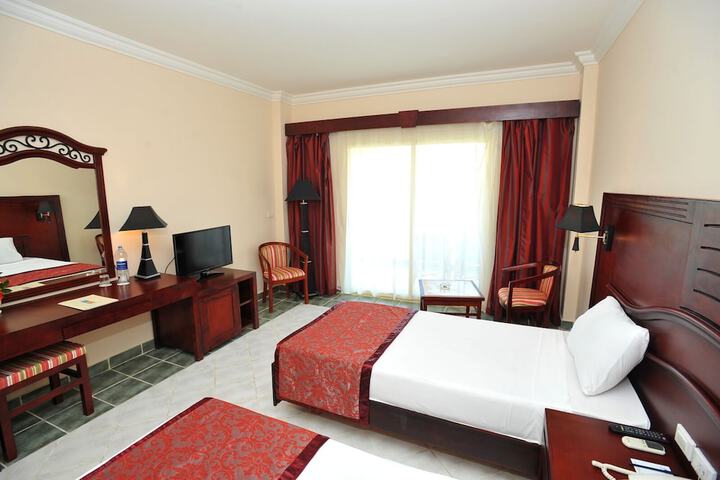 Room 3 of 13