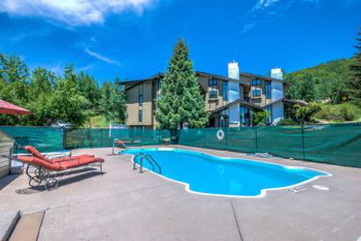 Pool 74 of 80