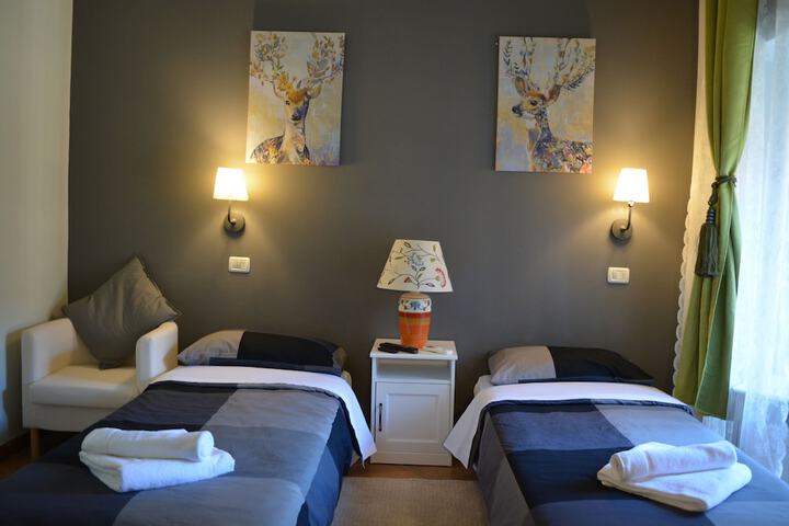 Room 14 of 48