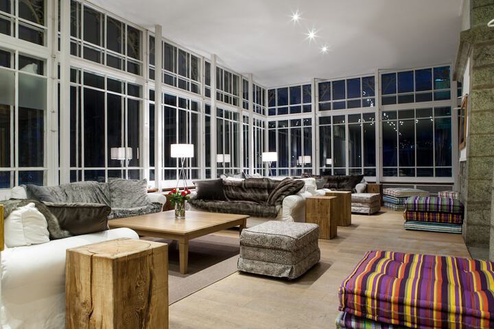 Hotel Interior 6 of 177