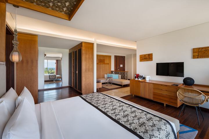 Room 17 of 153