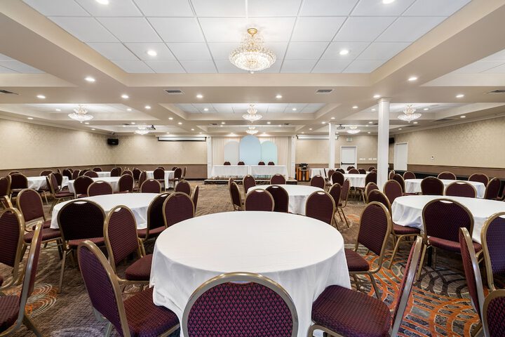 Banquet hall