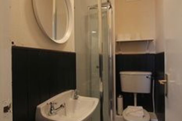 Room 3 of 21