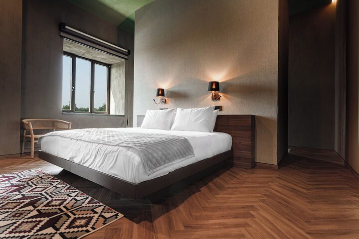 Room 35 of 129