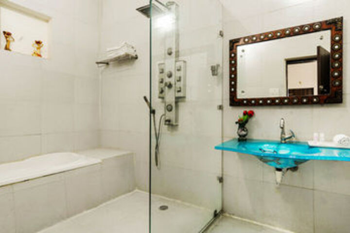 Room 2 of 12