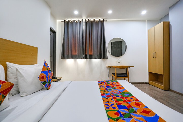 Room 25 of 35