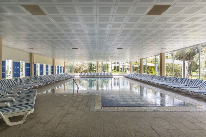 Pool 16 of 63