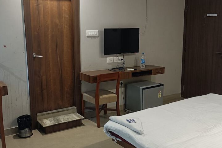Room 11 of 57