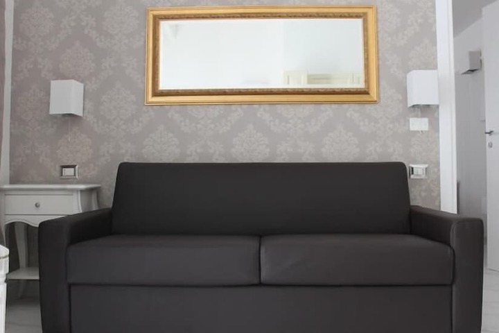 Room 18 of 60