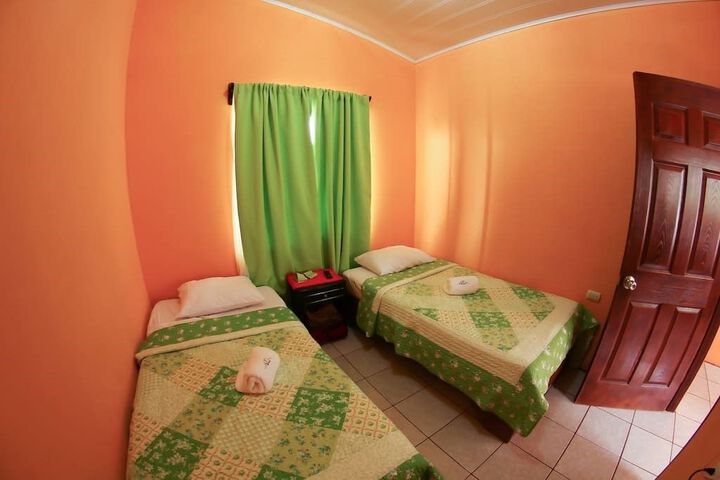 Room 9 of 9