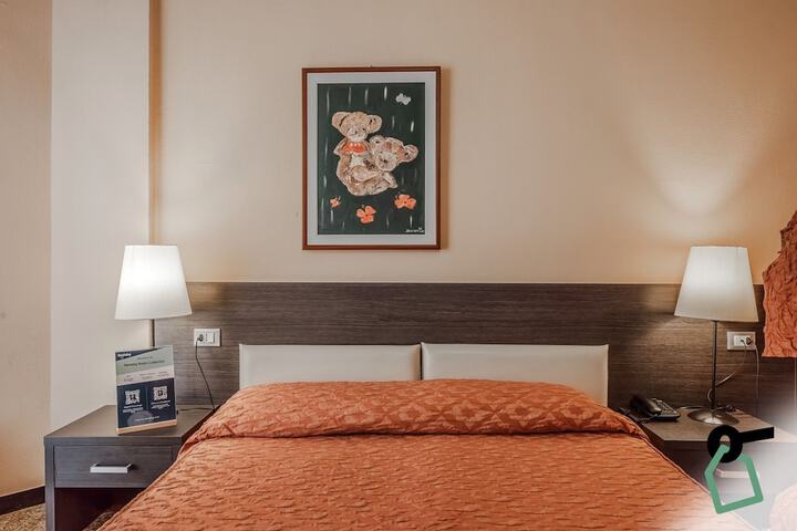 Room 15 of 60
