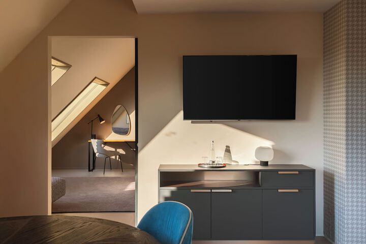 Room 80 of 112