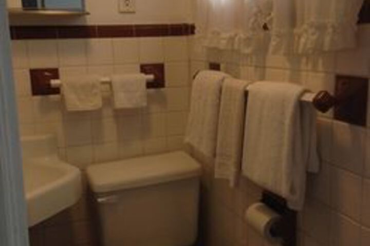 Room 2 of 13