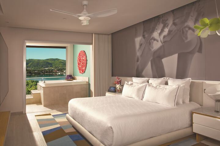 Room 6 of 87