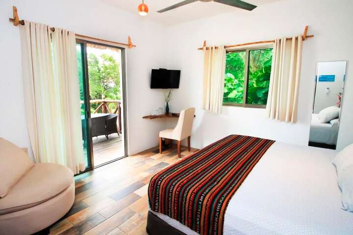 Room 6 of 35