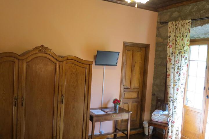 Room 14 of 62