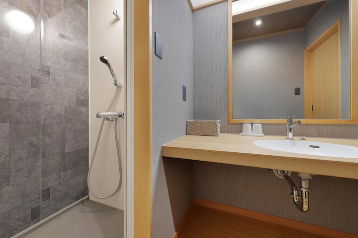 Clean Restrooms