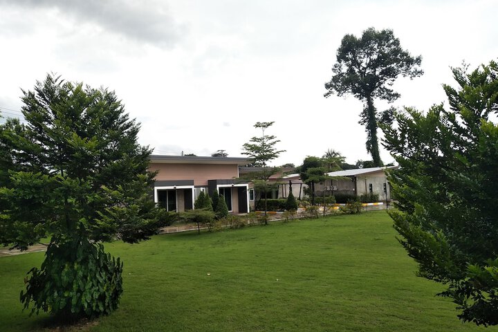 Property Grounds 18 of 24