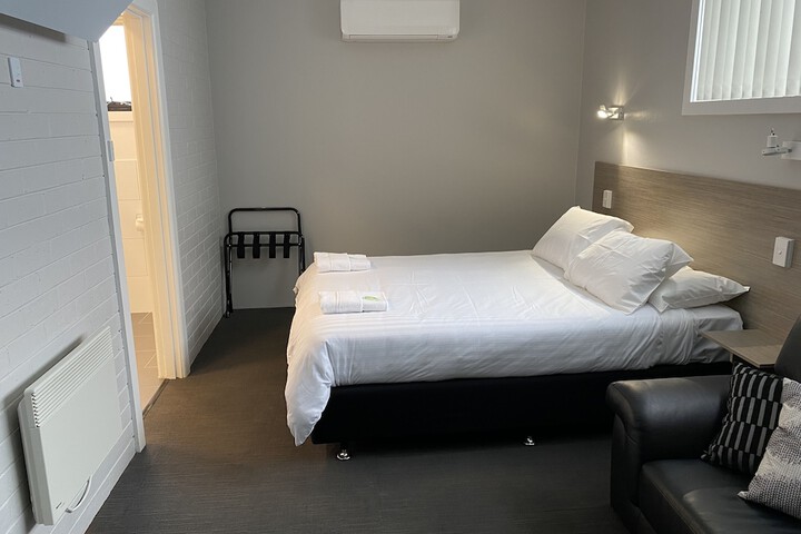 Room 1 of 55