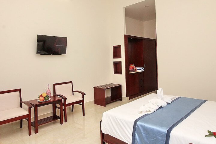 Room 43 of 151