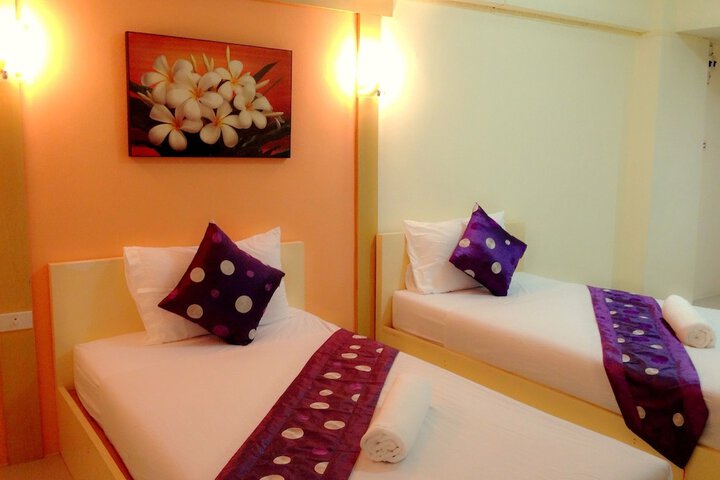 Room 3 of 54