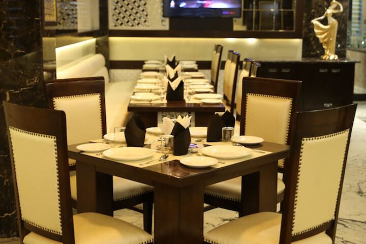 Dining 73 of 123