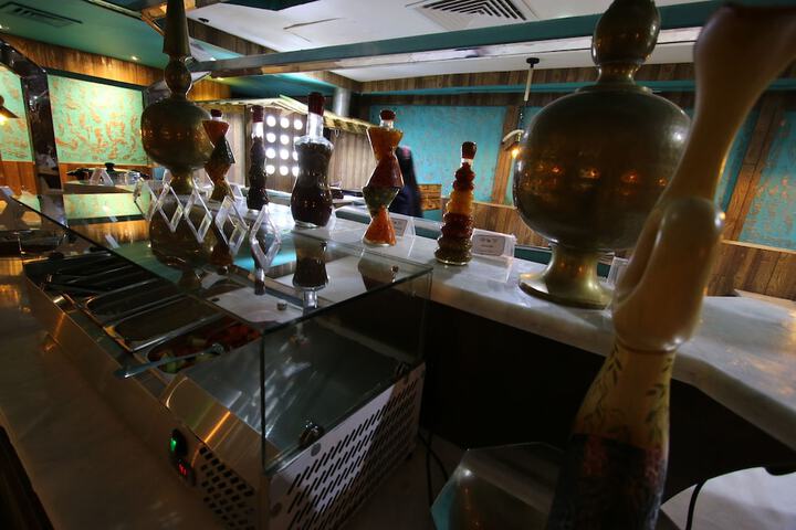 Dining 42 of 65