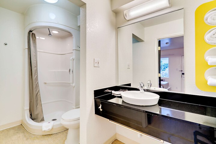 1 Queen Bed ADA Accessible Roll in Shower (1 of 5)