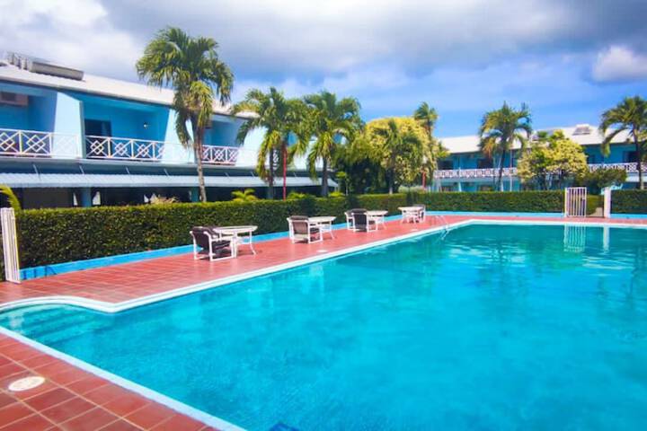 Pool 14 of 23
