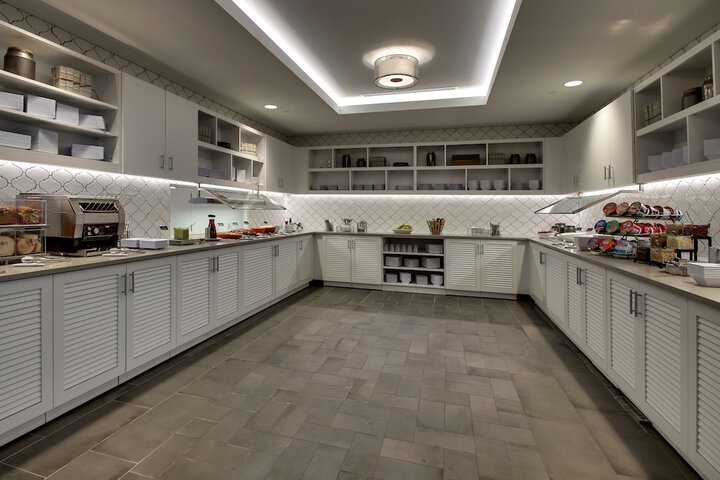 Breakfast area
