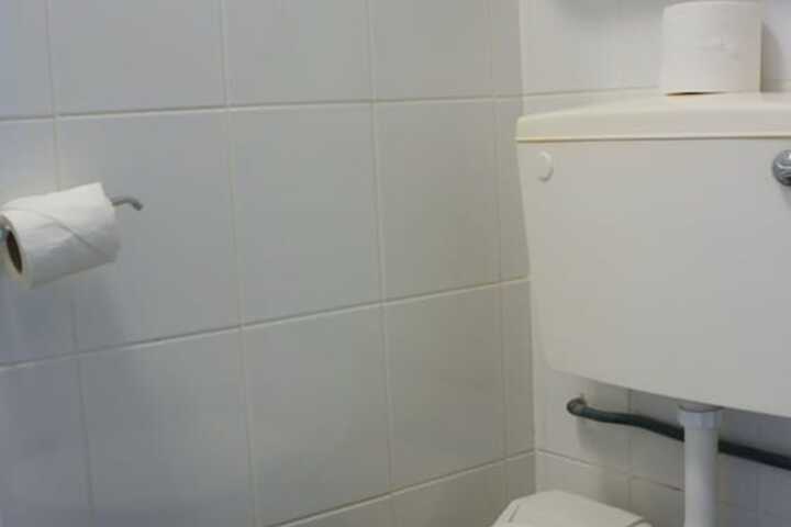 Room 153 of 162