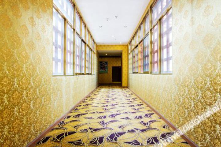 Hotel Interior 11 of 26