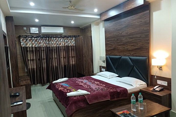 Room 21 of 37
