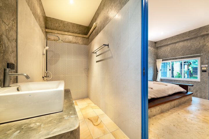 Room 30 of 52