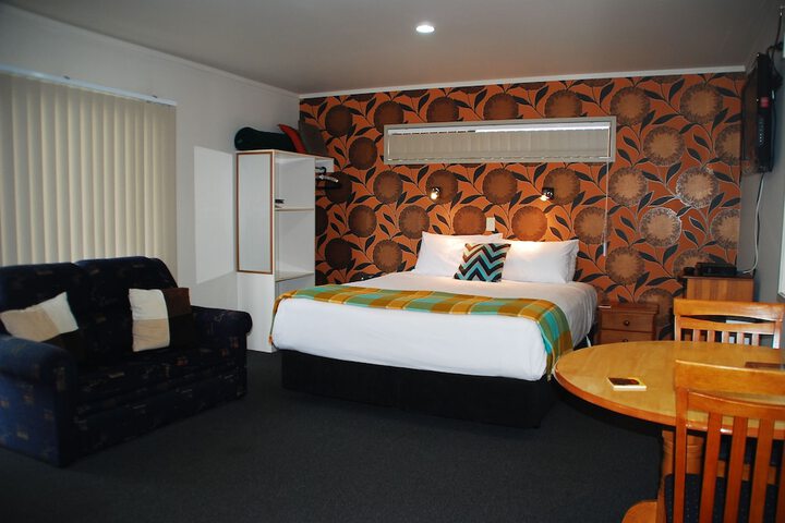 Room 4 of 46