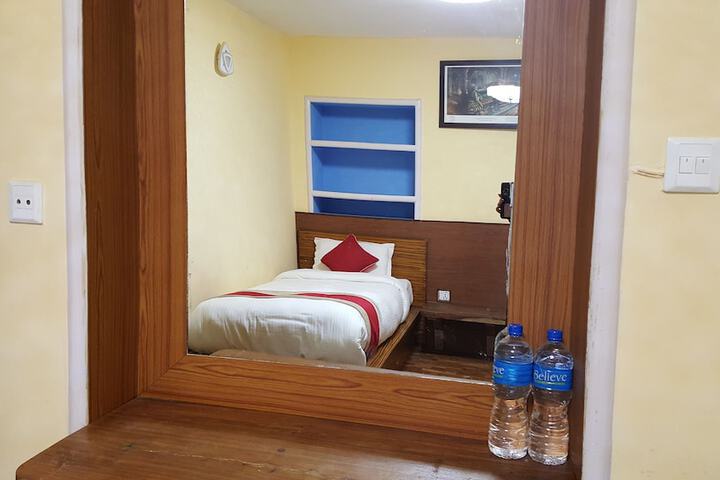 Room 15 of 31