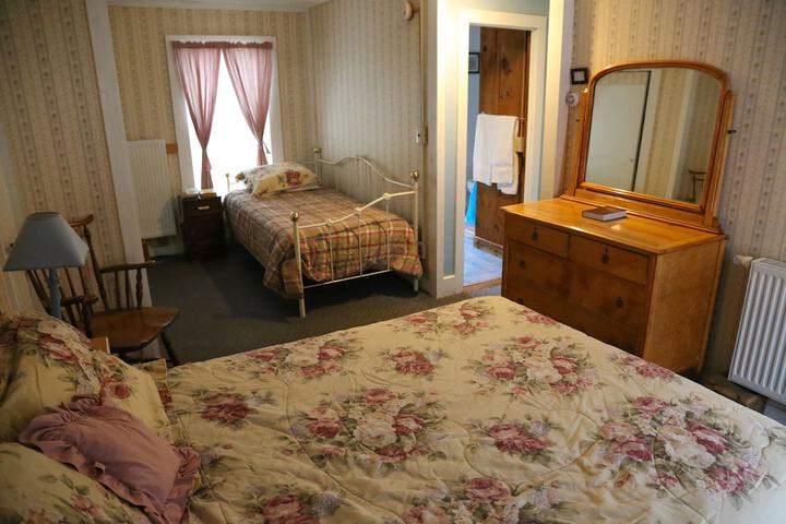 Room 77 of 165