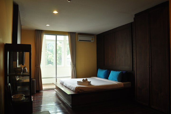 Room 18 of 70
